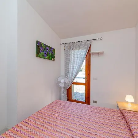 アパート Trilocale Le Canne 6 Posti Letto Con Giardino サン・テオドーロ