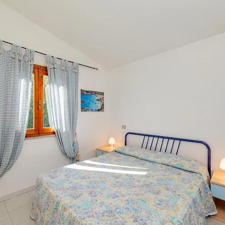 Trilocale Le Canne 6 Posti Letto Con Giardino アパート
